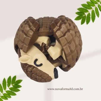 Tatu-Bola Articulado 3D Grande | 16,5 cm | Vira Bolinha