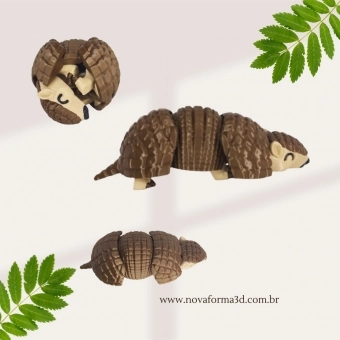Tatu-Bola Articulado 3D Mini | 6,3 cm | Vira Bolinha